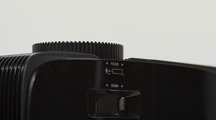 Optoma HD146X proyector para la habitacion