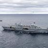 El portaaviones británico HMS Queen Elizabeth, que transporta cazas de quinta generación F-35B Lightning II, se ha transferido al mando de la OTAN por primera vez en la historia-33