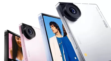 En el CES 2026, se presentó el concepto de smartphone AI iKKO MindOne, del tamaño de una tarjeta bancaria, con una cámara abatible y un teclado QWERTY físico