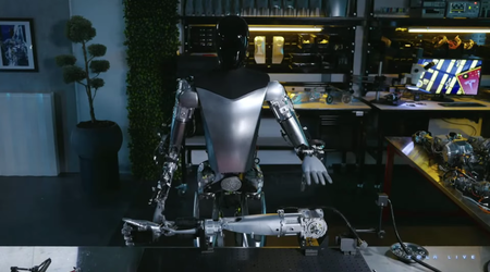 Tesla demuestra el proceso de cría del humanoide Optimus