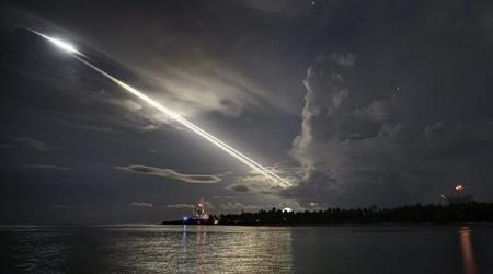 Lockheed Martin ha recibido casi 1.000 millones de dólares para desarrollar el vehículo de reentrada MK21A para el misil balístico intercontinental LGM-35A Sentinel.