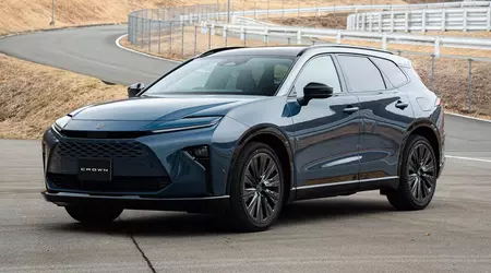 Toyota ha presentado en Japón el familiar Crown Estate, con un maletero espacioso y un híbrido económico.