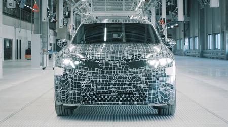BMW ha iniciado la producción piloto de coches eléctricos Neue Klasse en una nueva planta de Hungría