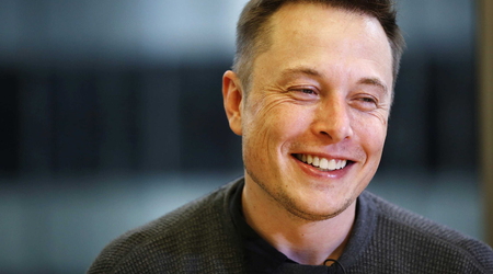 Elon Musk vendió acciones de Tesla por otros $ 963 millones y está considerando renunciar y convertirse en bloguero.