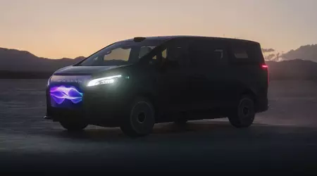 Faraday Future ha presentado el FX Super One: un minibús eléctrico con una "cara" en la parrilla LED