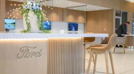 Nuevos concesionarios Ford diseñados como lobbies de hoteles