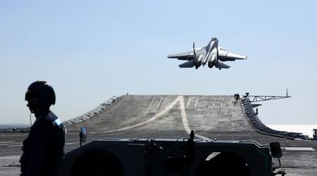 China prueba el sistema hipersónico de separación de aviones del portaaviones a 8644 km/h