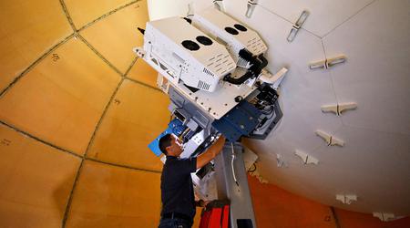 Apple vs. SpaceX: la batalla por las comunicaciones por satélite se recrudece