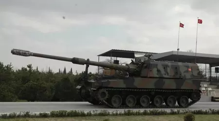 Turquía recibió los primeros obuses autopropulsados Firtina II de producción propia con sistemas de propulsión alemanes y un alcance de tiro de 40 kilómetros.