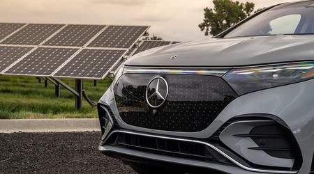 Mercedes-Benz experimenta con una pintura que alimentará los coches eléctricos con energía solar