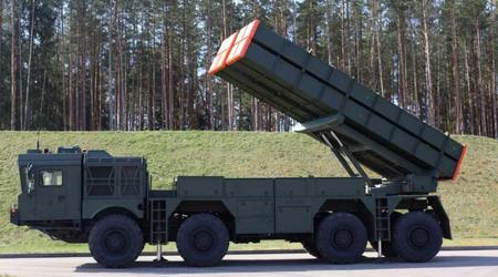 Bielorrusia ha recibido lanzacohetes múltiples Polonez-M, que pueden utilizar misiles con un alcance de hasta 300 kilómetros con ojivas nucleares