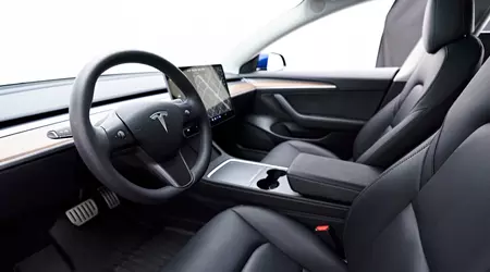 Propietario de Tesla No Pudo Encontrar la Liberación de Puerta de Emergencia — Ahora las Autoridades Exigen Explicaciones a la Compañía