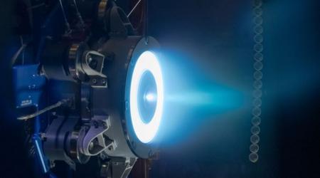 La NASA ha probado el motor cohete eléctrico más potente de la historia, que se instalará en la estación orbital Lunar Gateway