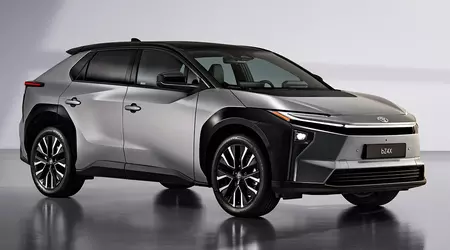 Toyota actualiza su crossover eléctrico bZ4X: carga más rápido, llega más lejos y tira más