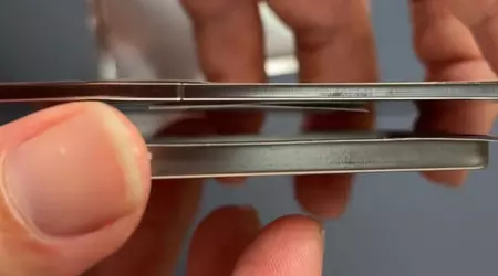 Nueva foto muestra cuán delgada será la batería del iPhone 17 Air