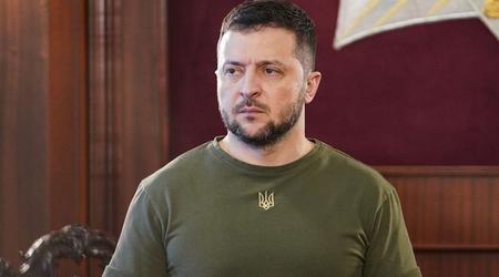 Zelenskyy permite a extranjeros y apátridas ocupar puestos de oficial en las Fuerzas Armadas 