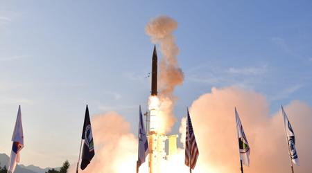 Israel es el primero de la historia en interceptar un misil balístico en el espacio: el sistema Arrow derribó el objetivo fuera de la atmósfera