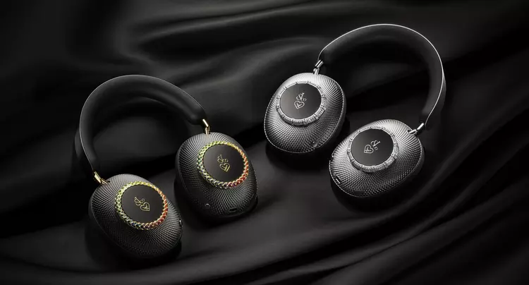 Loewe y Jacob&Co lanzaron auriculares con ...