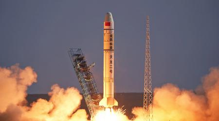 China lanza el primer cohete privado de combustible líquido Tianlong-2, rival del Falcon 9
