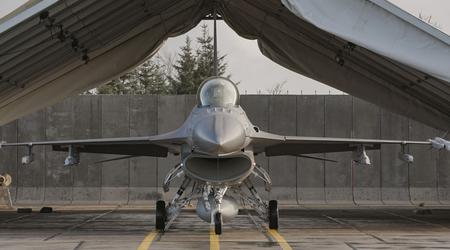 Dinamarca anuncia el 18º paquete de ayuda militar a Ucrania: Defensa antiaérea, artillería, proyectiles, minas antitanque y contribuciones para la futura donación de F-16