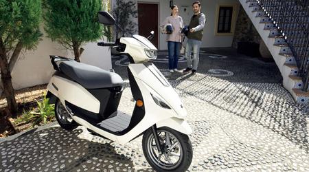 Suzuki ha presentado el scooter eléctrico e-Address con una autonomía de 87 kilómetros