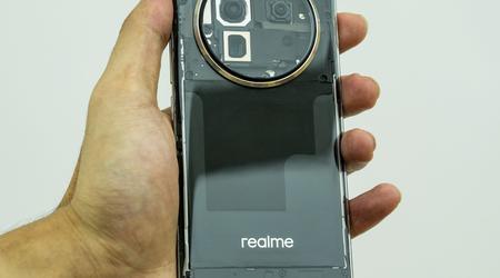 realme 12 Pro+ tendrá una versión especial con panel trasero transparente