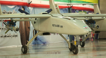 El dron de ataque Mohajer-6 de Irán, con una velocidad de hasta 200 km/h, y los misiles antitanque Almas, con un alcance de lanzamiento de 200 km, fueron presentados en Rusia