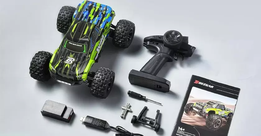 1:16 BEZGAR HP161S coches rc