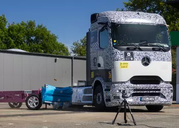 La batería del Mercedes-Benz eActros 600 ...