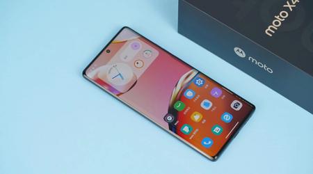 Moto X40 - Snapdragon 8 Gen 2, dos cámaras de 50MP, selfies de 60MP, carga de 125W e IP68 por 490€.