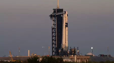 La NASA aplaza de urgencia el lanzamiento de Crew Dragon con astronautas a la EEI 150 segundos antes del despegue y SpaceX podría marcar un hito histórico
