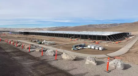 La estructura principal de acero se ha completado en la planta de Tesla Semi