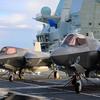 El portaaviones británico HMS Queen Elizabeth, que transporta cazas de quinta generación F-35B Lightning II, se ha transferido al mando de la OTAN por primera vez en la historia-27