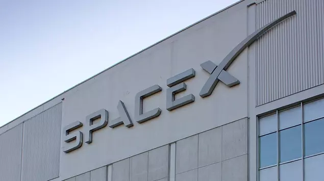 SpaceX valorada en $800 mil millones: ...