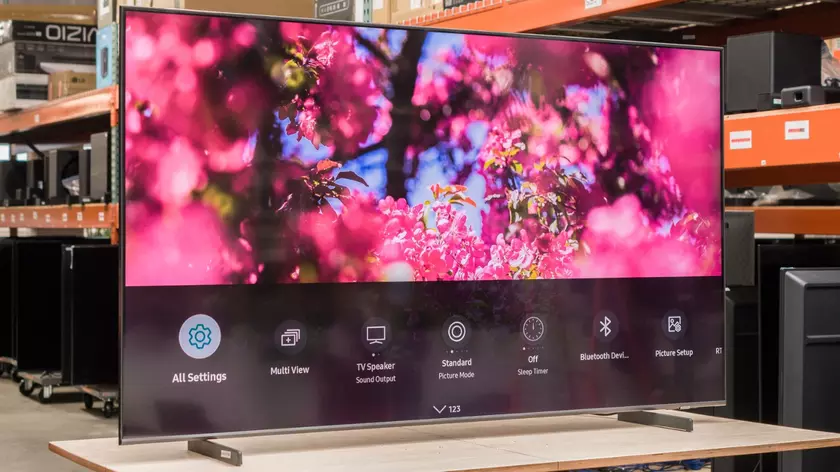 Samsung Q60C tv 65 bajo 1000