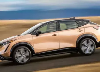 El crossover eléctrico Ariya de Nissan ...