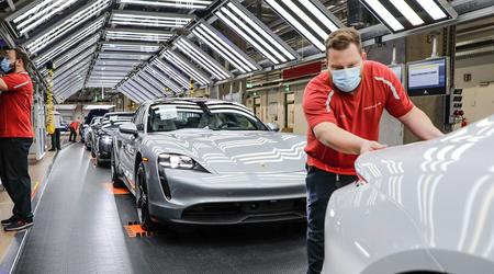 Porsche recortará 1.900 empleos hasta 2029 por la caída de la demanda de coches eléctricos