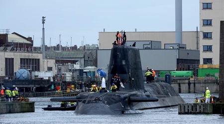 El Reino Unido está a punto de desplegar el submarino de propulsión nuclear HMS Anson, dotado de misiles de crucero Tomahawk y valorado en 1.600 millones de dólares.