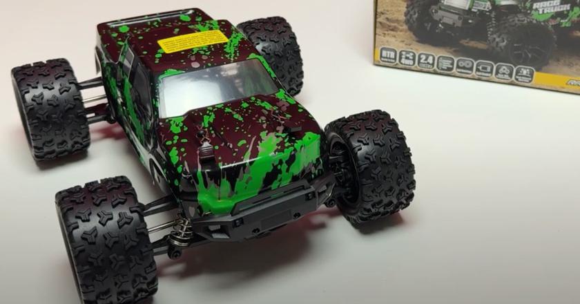 1:18 HAIBOXING Todo Terreno rc camión menos de 100