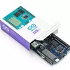 Desembalaje de la placa Arduino UNO Q