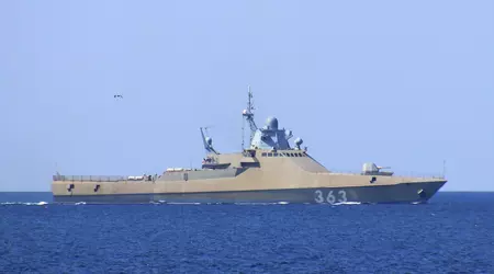 El nuevo buque ruso Pavel Derzhavin, que puede transportar misiles de crucero Kalibr y misiles antibuque Kh-35, ha explotado en su propia mina cerca de Crimea