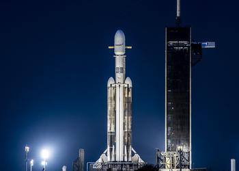 Falcon Heavy completa con éxito la ...