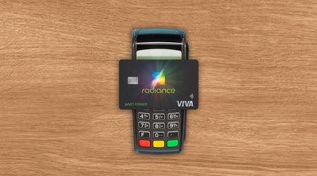Se ha presentado una tarjeta bancaria con pantalla OLED flexible: ¿a qué se debe?