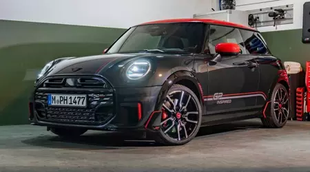 MINI Cooper S y Cooper JCW reciben la Edición Inspirada en GP