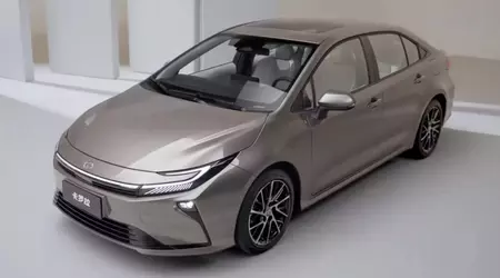 Los Corollas actualizados recibieron una distancia entre ejes aumentada y un equipo avanzado en China