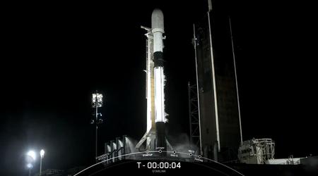 SpaceX ya ha establecido un nuevo récord de lanzamientos orbitales en un año: la empresa ha completado 62 misiones y ha enviado al espacio el 80% de la carga procedente de la Tierra.