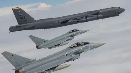 Bombarderos nucleares B-52H Stratofortress volaron cerca de la frontera rusa
