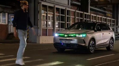 Opel mostró comunicación luminosa con IA para coches no tripulados