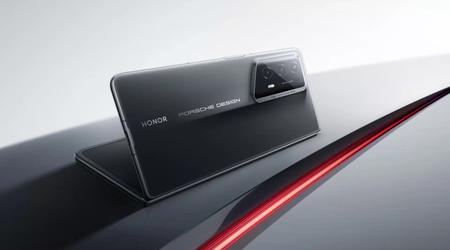 Honor Magic V2 RSR El smartphone plegable premium de Porsche Design sale a la venta en Europa por 2700 euros, 700 euros más caro que el Magic V2 normal.