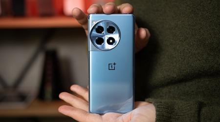 El OnePlus 12R en India recibe la actualización a OxygenOS 15 en Android 15